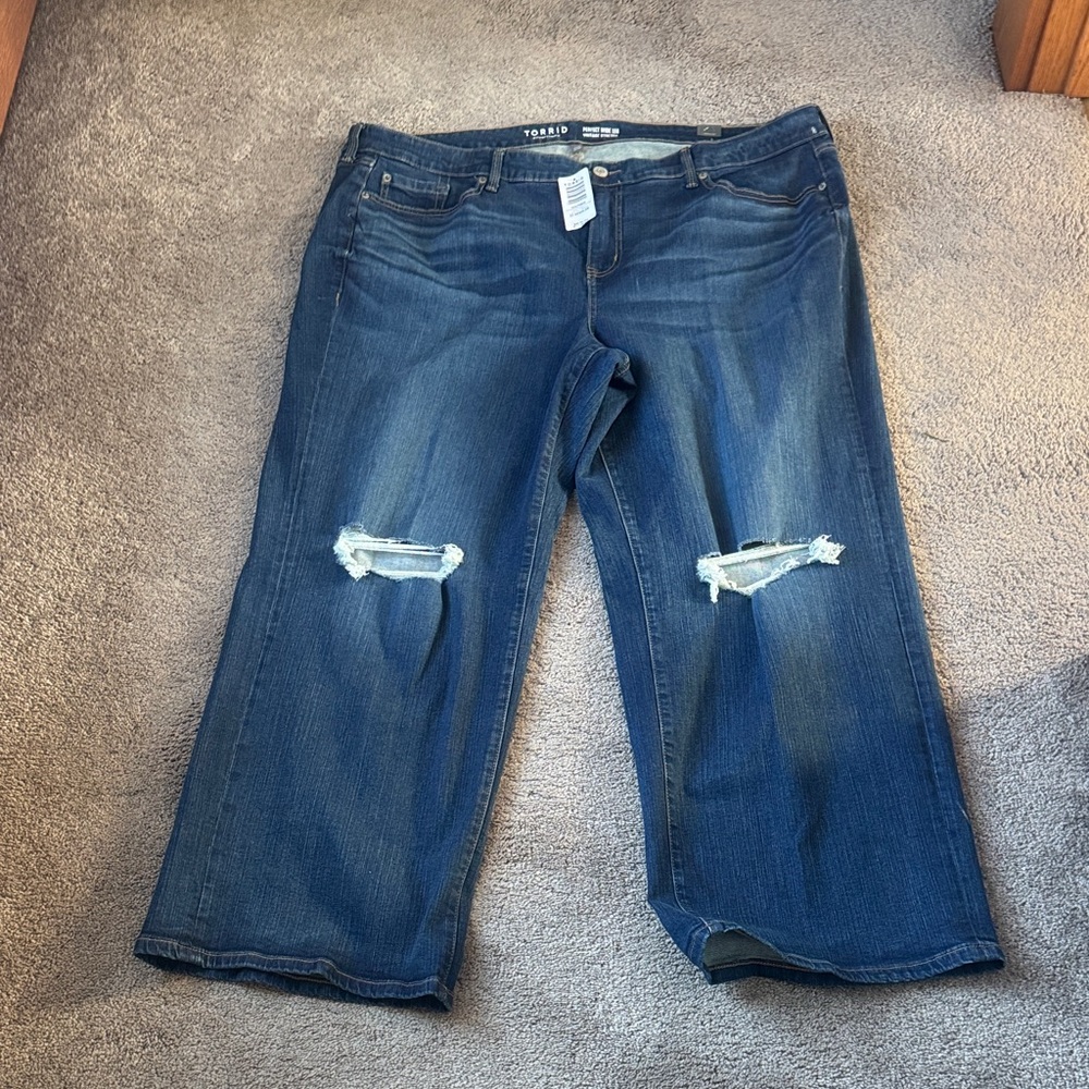 Torrid Perfect Wide Leg Vintage Stretch Mid-Rise Jeans SIZE 22R